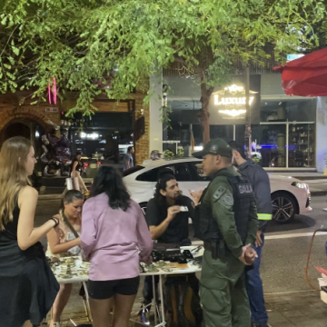 En Medellín recuperan espacio público por orden de alcalde Federico Gutiérrez