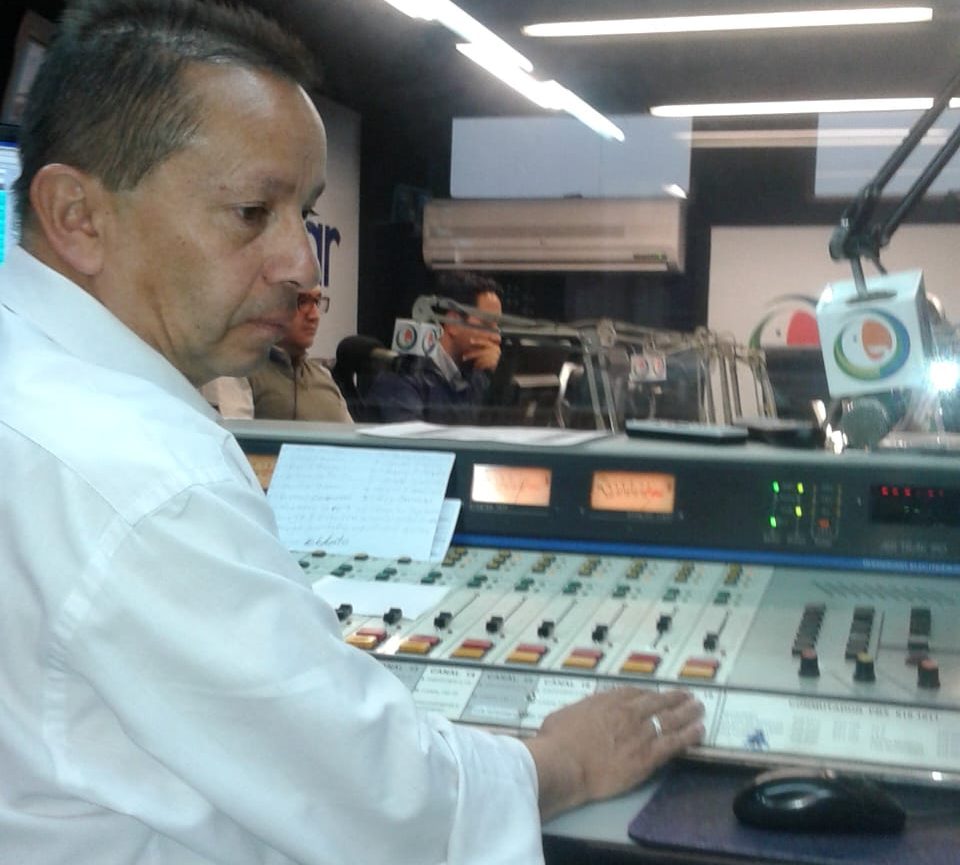 La radio de Colombia de luto