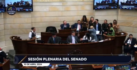 Presidente del Senado levanta la sesión donde votarían reforma pensional
