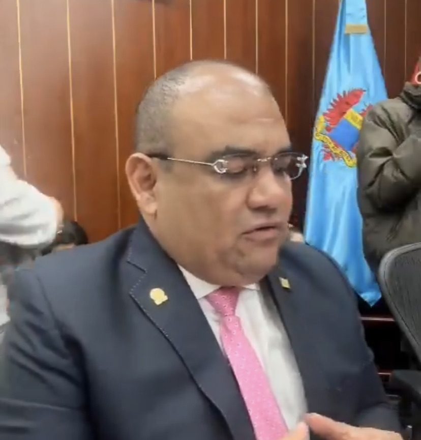 Sobre la conmoción interior, muchas falsedades dicen: Senador Correa