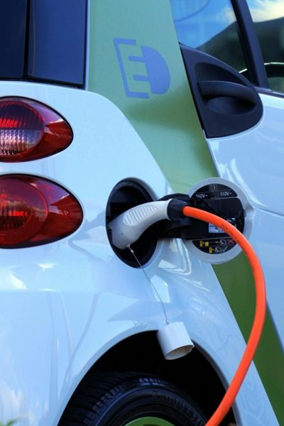 ¿Los vehículos eléctricos realmente ayudan al planeta? Un estudio colombiano responde con cifras claras