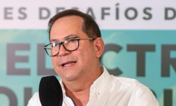 lidio Presidente del Congreso urge reformas que garanticen estabilidad energética y tarifas justas a usuarios