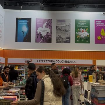 Periscopio Politico visitó la feria del libro
