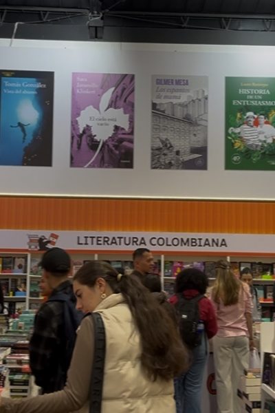 Periscopio Politico visitó la feria del libro