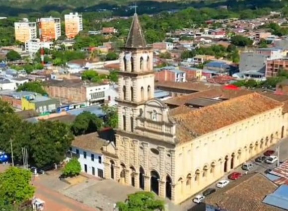 Garzón trabaja de forma permanente en la promoción cultural